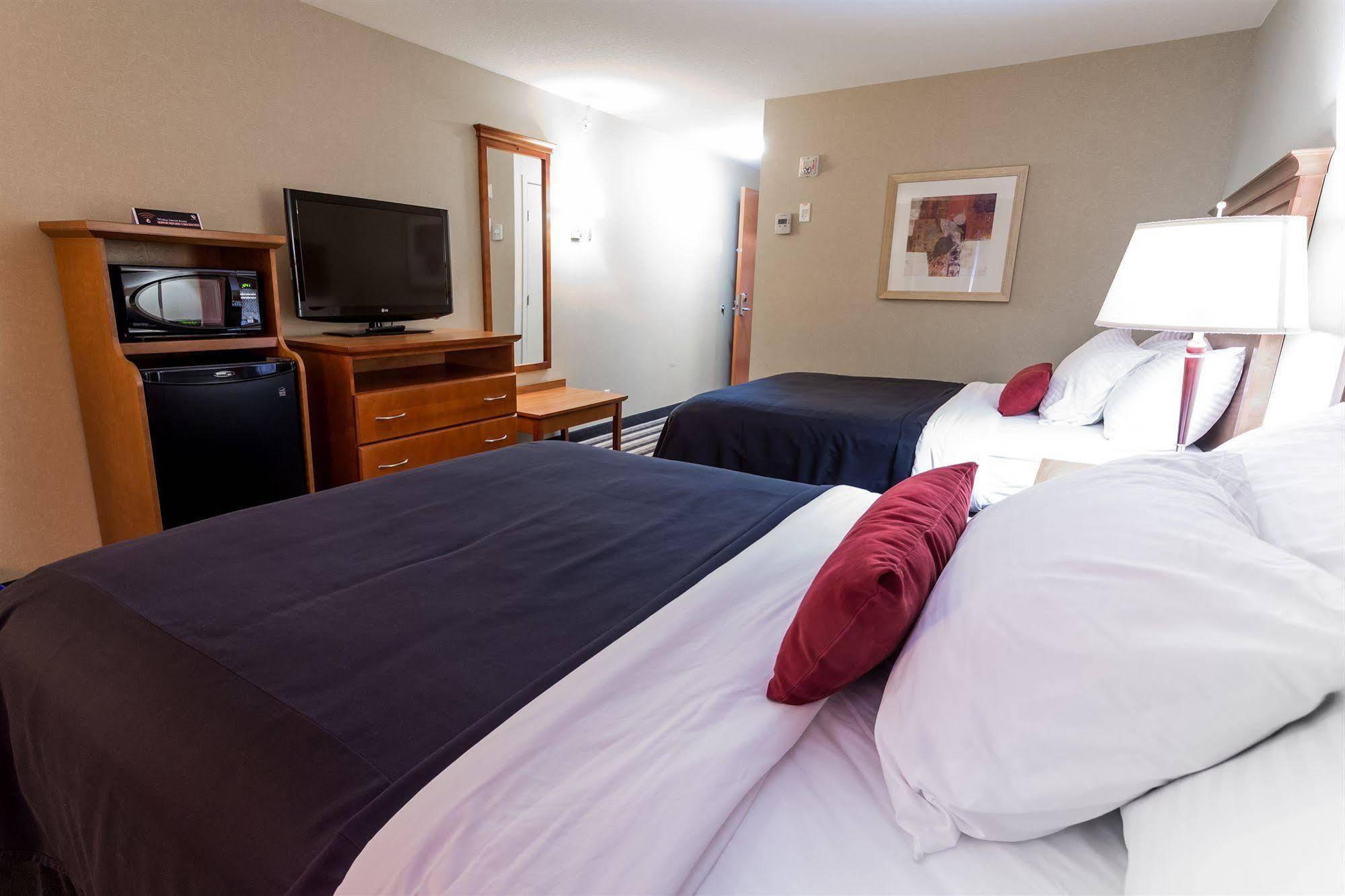 Days Inn & Suites By Wyndham Edmonton Airport Leduc Extérieur photo