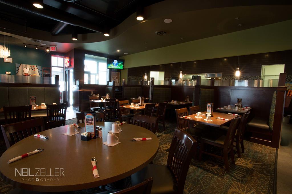 Days Inn & Suites By Wyndham Edmonton Airport Leduc Extérieur photo