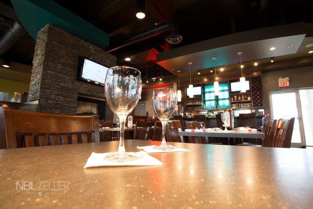 Days Inn & Suites By Wyndham Edmonton Airport Leduc Extérieur photo