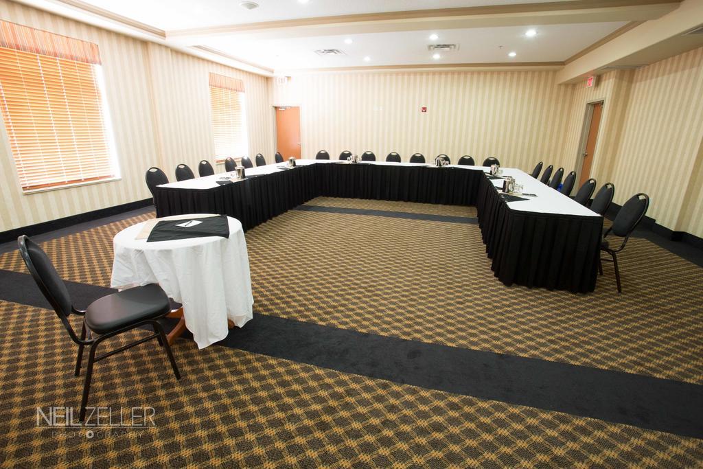 Days Inn & Suites By Wyndham Edmonton Airport Leduc Extérieur photo
