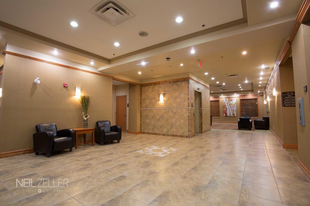 Days Inn & Suites By Wyndham Edmonton Airport Leduc Extérieur photo