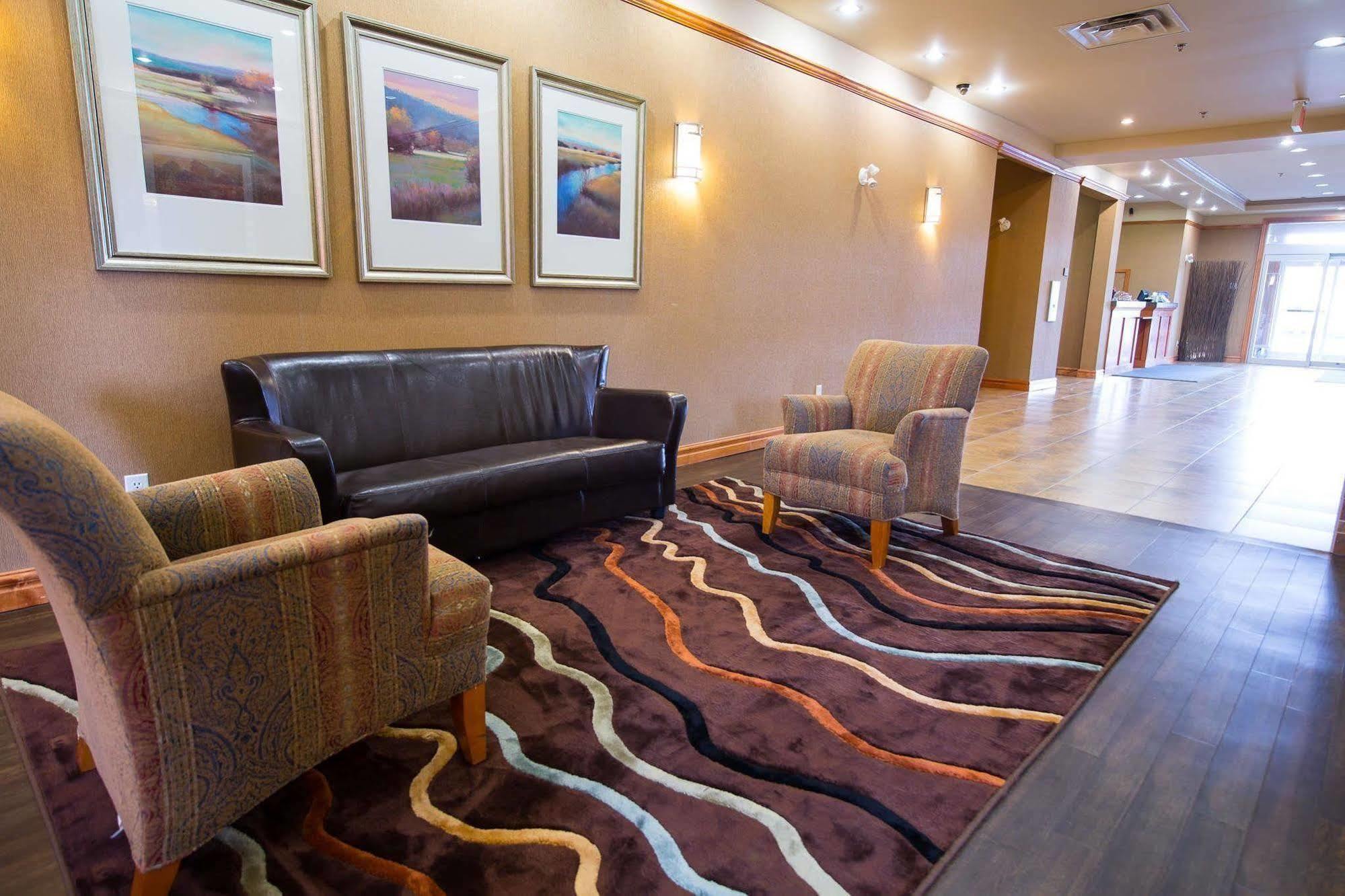 Days Inn & Suites By Wyndham Edmonton Airport Leduc Extérieur photo