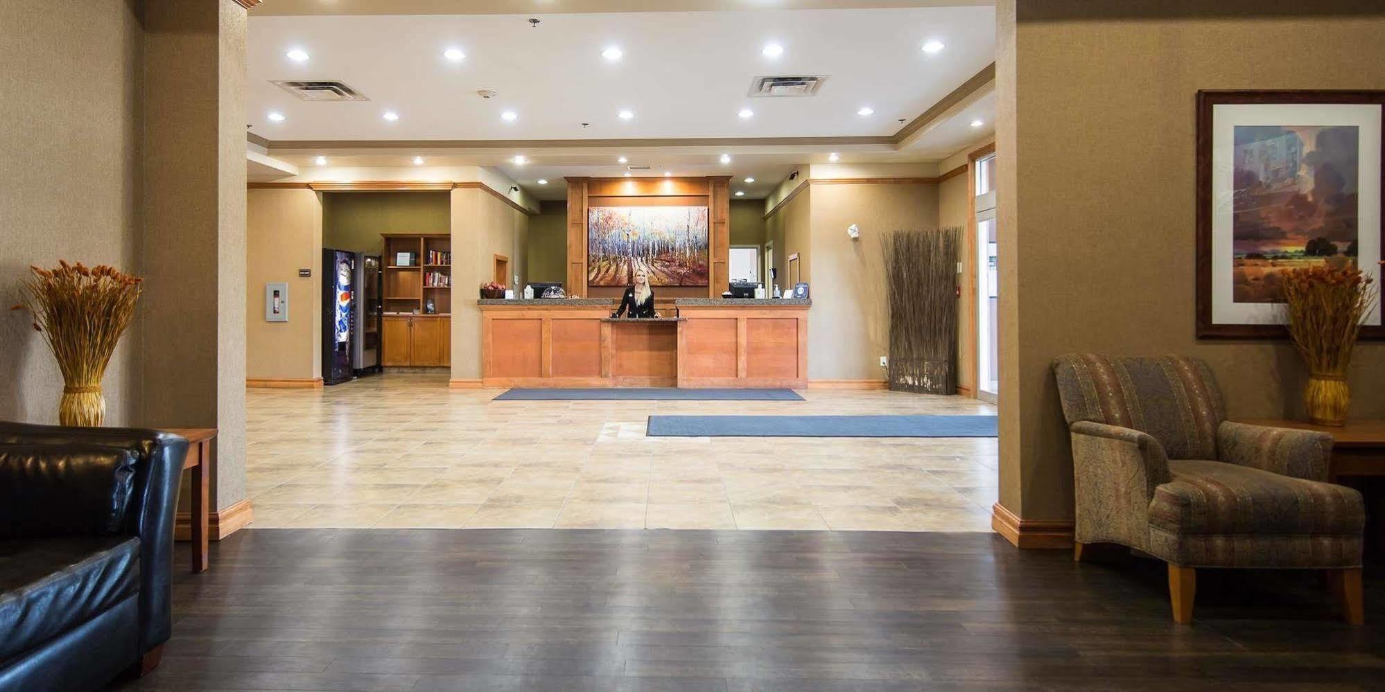 Days Inn & Suites By Wyndham Edmonton Airport Leduc Extérieur photo