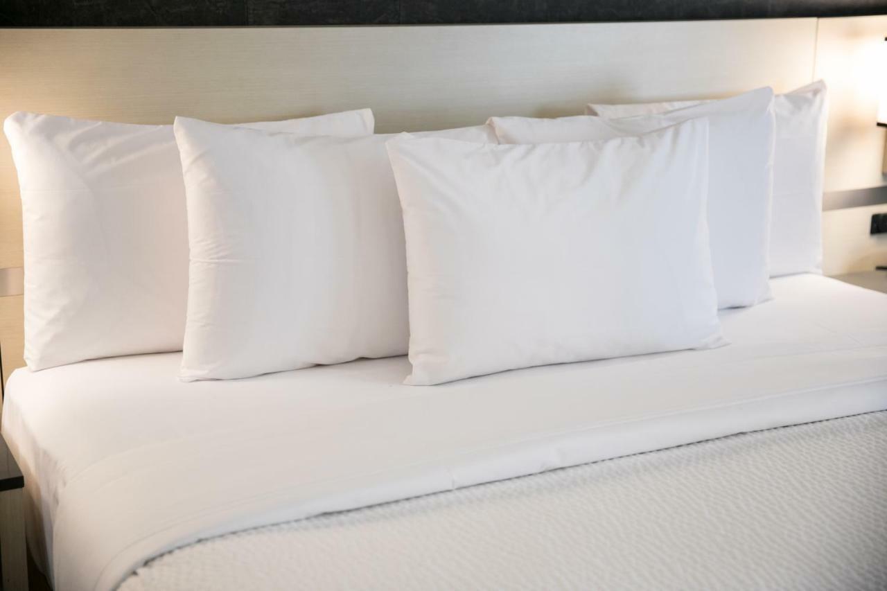 Days Inn & Suites By Wyndham Edmonton Airport Leduc Extérieur photo